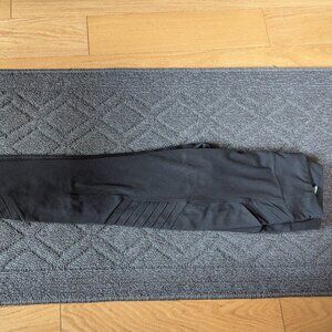 Athleta girls leggings